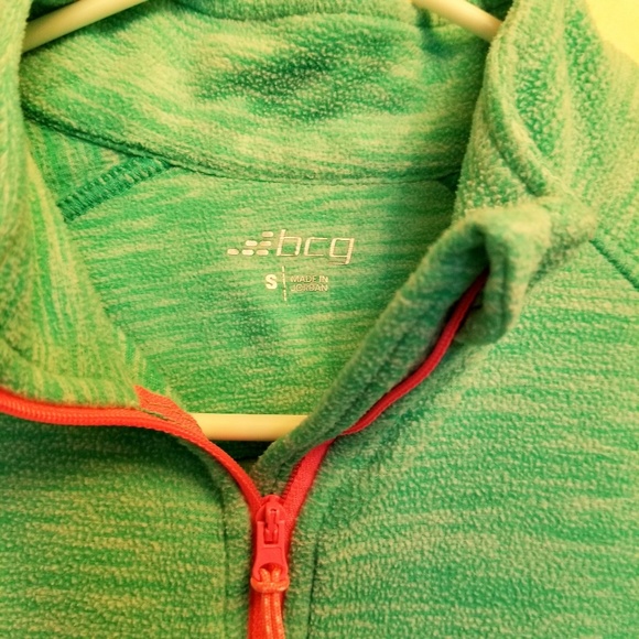 3 for $20. BCG sweater. Size S - Picture 5 of 5